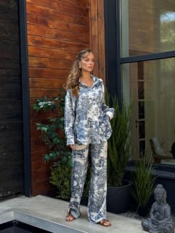 Women's Elegant Casual Printed Shirt And Pants Set Fashionable Two-Piece Outfit