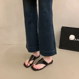Women's Summer Flat Flip Flops Thong Sandals Square Toe Faux Leather Soft Sole Non Slip Shoes for Beach Vacation Daily Wear