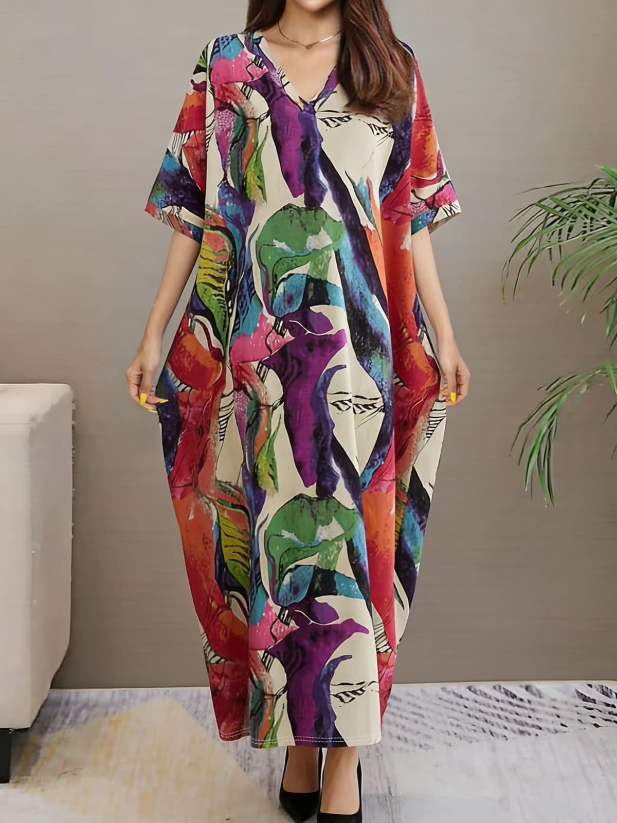 Large size summer new artistic loose print V-neck short sleeved dress for women