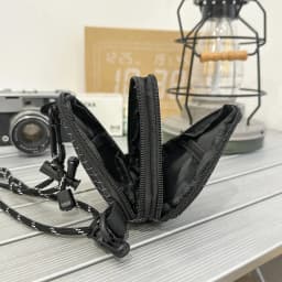 Men's Shoulder Bag, Japanese Style Small Hanging Bag, Contrasting Color Triangle Key Bag, Casual Workwear Style Headphone Bag
