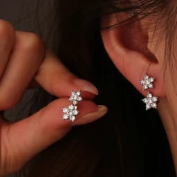 Female Cute Stars Small Flower White Zircon Stud Earrings for Women Vintage Gold Silver Color Wedding Jewelry Mother's Day Gifts