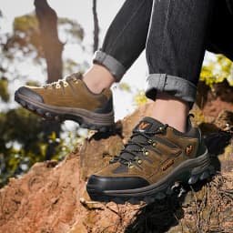 Winter Casual Shoes Men Leather Comfortable Walkng Shoes Autumn Classic Outdoor Sneakers Women High Top Hiking Sneakers Lace Up