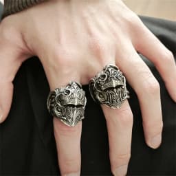 New Knight Helmet Armor Ring Exquisite Carved Retro Trendy Men Finger Rings Punk Vintage Male Jewelry Gift