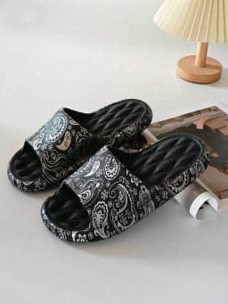Fashion Cashew Flower Thick Sole Couple Slippers, Cloud Feeling, EVA Soft Sole, Height Increasing Anti-Slip Home Slides