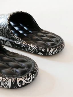 Fashion Cashew Flower Thick Sole Couple Slippers, Cloud Feeling, EVA Soft Sole, Height Increasing Anti-Slip Home Slides