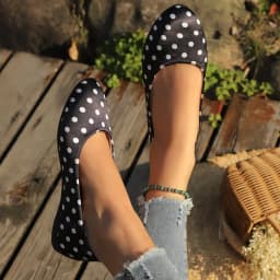 Women's Polka Dot Ballet Flats Slip on Round Toe Casual Shoes Comfortable Office Work Flats for Ladies