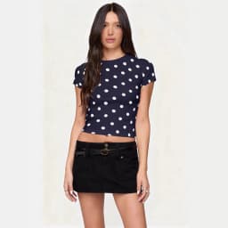 Vintage Polka Dot Short-sleeved T-shirt – Women’s Fitted Summer Casual T-shirt with A Round Neckline