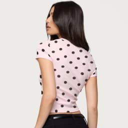 Vintage Polka Dot Short-sleeved T-shirt – Women’s Fitted Summer Casual T-shirt with A Round Neckline