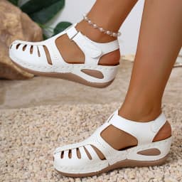 Plus-size hollow-out wedge sandals for women, round-toe, lightweight, thick-soled beach slippers