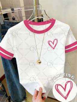 Women'S Y2k 2026 White Contrast Heart Print Vintage Short Sleeved Simple British Style Fashion Streetwear Summer Women'S T-Shirt
