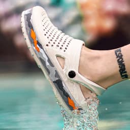 Flat Sandals Men Shoes New Slippers Men Garden Platform Sandals Man Summer Sandals Male Sneakers Outdoor Flip Flops Home Clogs