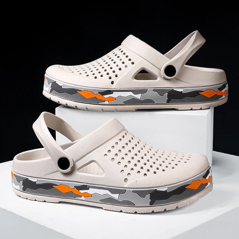 Flat Sandals Men Shoes New Slippers Men Garden Platform Sandals Man Summer Sandals Male Sneakers Outdoor Flip Flops Home Clogs