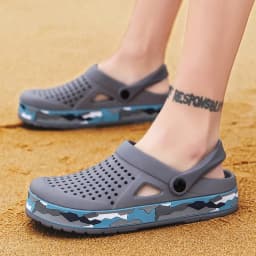 Flat Sandals Men Shoes New Slippers Men Garden Platform Sandals Man Summer Sandals Male Sneakers Outdoor Flip Flops Home Clogs