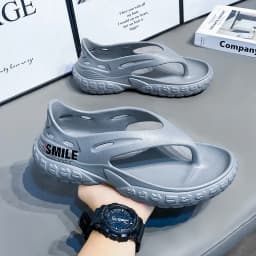 Fashion Mens Sandals Comfortable Soft Man Flip Flops Outdoor Beach Slippers Casual Non-slip Flat Shoes Lightweight Garden Shoes