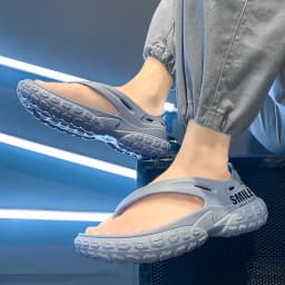 Fashion Mens Sandals Comfortable Soft Man Flip Flops Outdoor Beach Slippers Casual Non-slip Flat Shoes Lightweight Garden Shoes