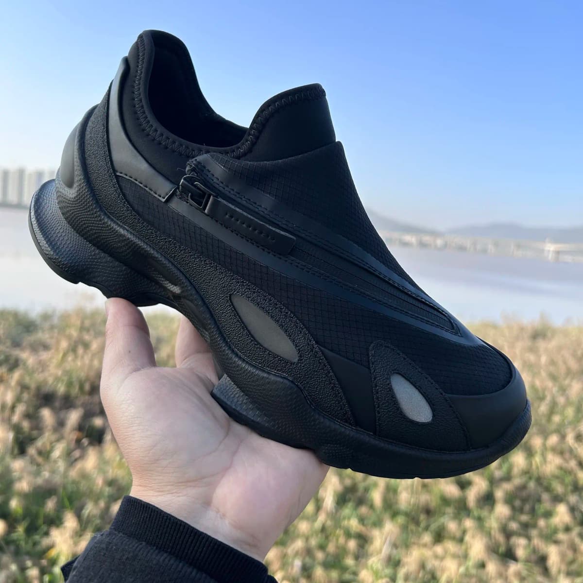 Summer new men's shoes mesh breathable casual shoes thick soled fashionable casual sports shoes outdoor comfortable work shoes