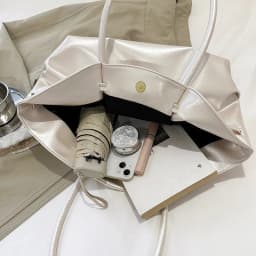 Fashionable Large Capacity Women Shoulder Bag Commuter Underarm Bag New Versatile Tote Bag Ladies Handbags