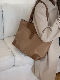 2026 New Women's Large Capacity Commuter Tote Bag Nylon Lightweight Casual Women's Bag Fashion Color-Blocking Versatile Shoulder