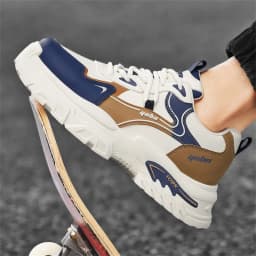 2026 Spring New Men's Sports Shoes with Height-Increasing Thick Soles, Breathable and Versatile, Korean-Style Trendy Running Shoes Suitable for Outdoor Activities
