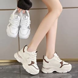 Large Size Autumn Fashion Breathable Lightweight Casual Comfortable Women's Shoes Versatile Thick Soled Women's Sports Shoes