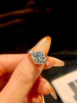 Luxury 2CT Moissanite Diamond Gemstone Engagement Rings for Women Solitaire Wedding Anniversary Jewelry