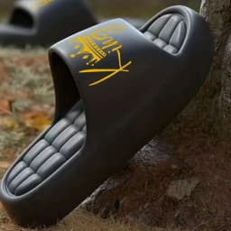 New Casual Innovative Design King Unisex Eva Soft Sole Lightweight Home Slippers High Quality Exclusive Brand Slippers