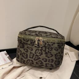 New Large Capacity Cosmetic Bag Leopard Print Faux Suede Toiletry Box Multiple Pockets Handheld Storage Bag Travel