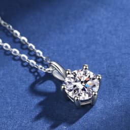 JOIAS HOME Silver S925 1ct D COLRO Moissanite Round Gemstone Pendant Necklace Simple and Elegant O-Chain Fashion Versatile