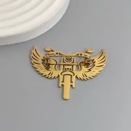 Original design wings motorcycle gold-plated stainless steel brooch, waterproof and non-fading brooch, suit accessories