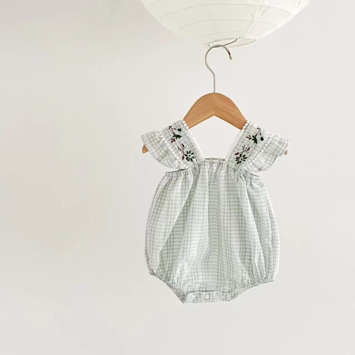 Summer Korean-style Cute and Fashionable Wrap-around Romper for Baby Girls, Made of Natural and Breathable Fabric