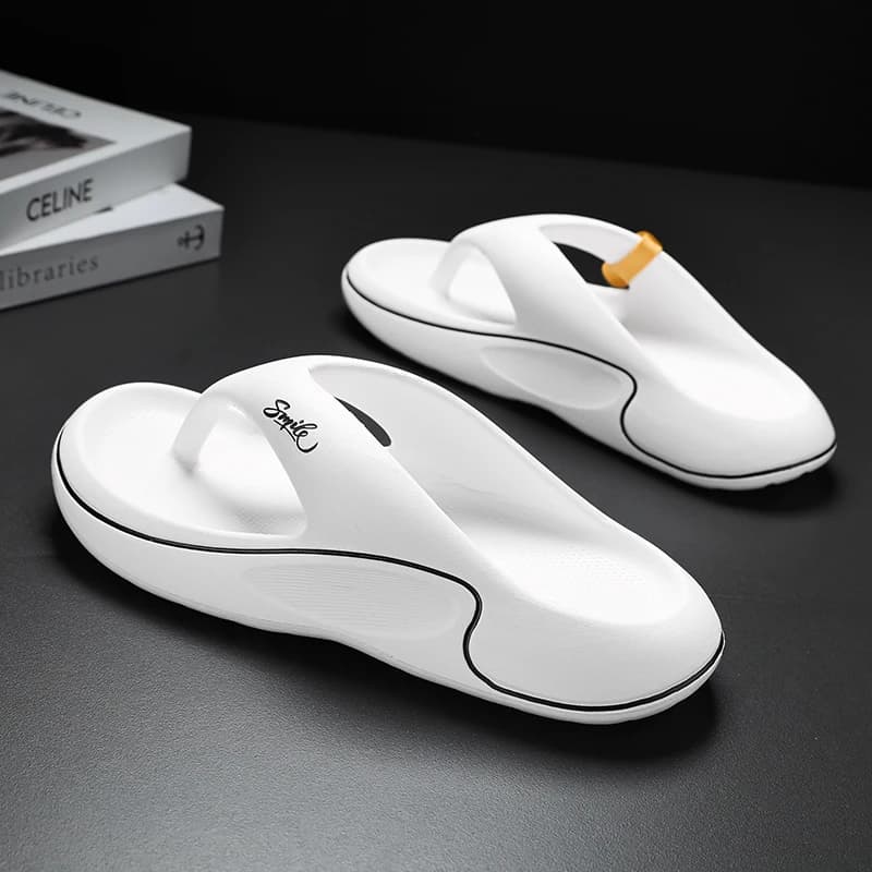 Men's Summer Beach Sandals Comfortable Slip-On Anti-Slip Odor-Resistant Soft Bottom Thong Slippers Trendy EVA Material