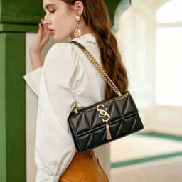 Fashionable Elegant Argyle Quilted Small Square Bag Exquisite Metal Letter Tassel Diagonal Cross Bag Commuter Shoulder Bag