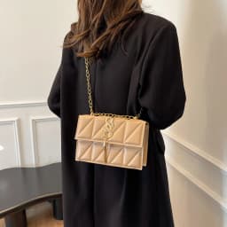 Fashionable Elegant Argyle Quilted Small Square Bag Exquisite Metal Letter Tassel Diagonal Cross Bag Commuter Shoulder Bag
