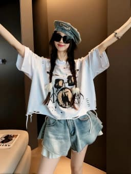 Vintage Ripped Short Sleeve T-shirts Women Casual Summer Graphic Tee Oversized T-shirt Streetwear Fashion Baggy Crop Top