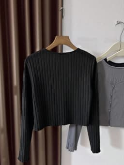 Women's plus size solid color long sleeved knitted cardigan, French daily casual style, suitable for spring and autumn seasons