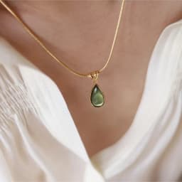 French Retro Olive Green Blue Water Drop Shape Necklace Fadeless Niche Advanced Design Elegant Daily Dating Lady Fashion Jewelry