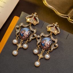 A Pair of Vintage Court-Style Fashion Earrings with White Rhinestones and Glass Inlays, Featuring a Crown and King Print, Suitable for Attending Banquets, Vacations, and Music Festivals, as a Gift for Women