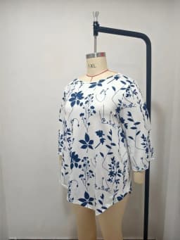 New Round Neck Plant Floral Seven Quarter Sleeved Top Loose and Elegant Plus Size Temperament Short Sleeved T-shirt Commute