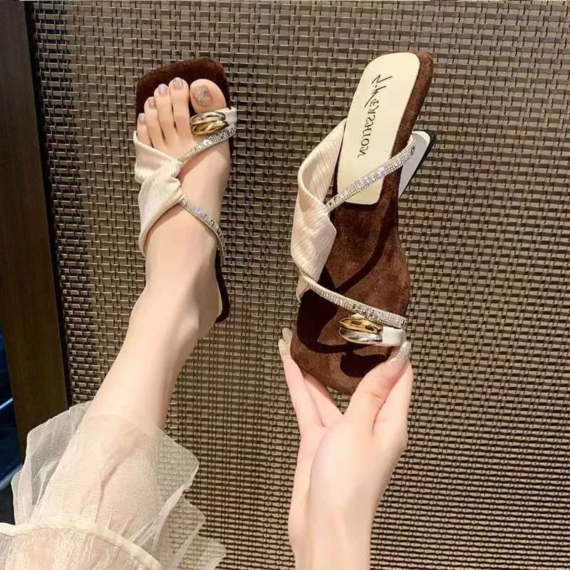 Luxury Rhinestone Square Toe Sandals Toe Loop Women Elegant Pleated Slides Metal Decor Beach Wedding Party Dress Mules Shoes