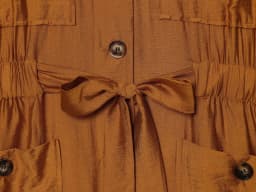 2026 round neck long sleeved hunting suit jacket with waist belt featuring a split hem and hanging high waisted pants set