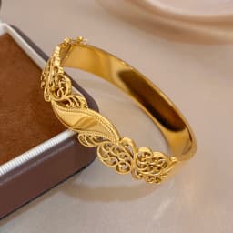 Vintage Gold Plated Stainless Steel Cuff Bangle Exquisite Hollow Flower Textured Smooth Leaves Wide Bracelets Waterproof Jewelry