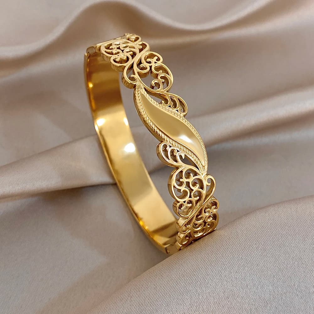 Vintage Gold Plated Stainless Steel Cuff Bangle Exquisite Hollow Flower Textured Smooth Leaves Wide Bracelets Waterproof Jewelry