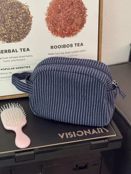 Simple fabric storage bag for travel and business trips, large-capacity toiletry bag, casual style patterned makeup bag, new mod