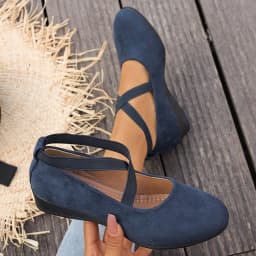Women's Loafers with Cross-Strap Wedge Heel and Roman Retro Style High-Quality Plus-Size Solid-Color Casual Shoes for Comfort