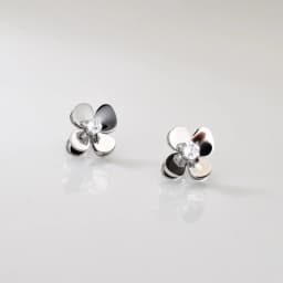 New Fashion Elegant Floral Daisy Earrings For Women Creative Stainless Steel 18k Gold Plated Minimalist Jewelry Gifts