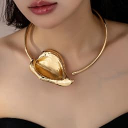 3D Floral Open Choker Necklace Exaggerated Flower Modeling Calla Lily Choker Pleated Flower Design Gold Color Statement Choker