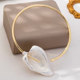 3D Floral Open Choker Necklace Exaggerated Flower Modeling Calla Lily Choker Pleated Flower Design Gold Color Statement Choker