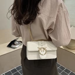 2026 new Korean-style chain messenger bag, fashionable and versatile small square bag