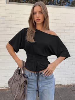 Hugcitar Women Fashion Solid Skew Collar Short Sleeve Sexy Lace Up Oversize Crop T-Shirt Top Summer Female Clothes Party Holiday