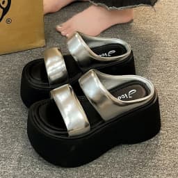 Platform Slippers Women Summer Wear Fashion 2026 New Style Increase Sandals Casual Everything Muffin Flip-flops Beach Shoes